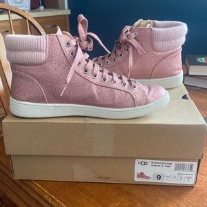 Ugg - Olive Glitter Pink Sneakers - Women’s, 9
